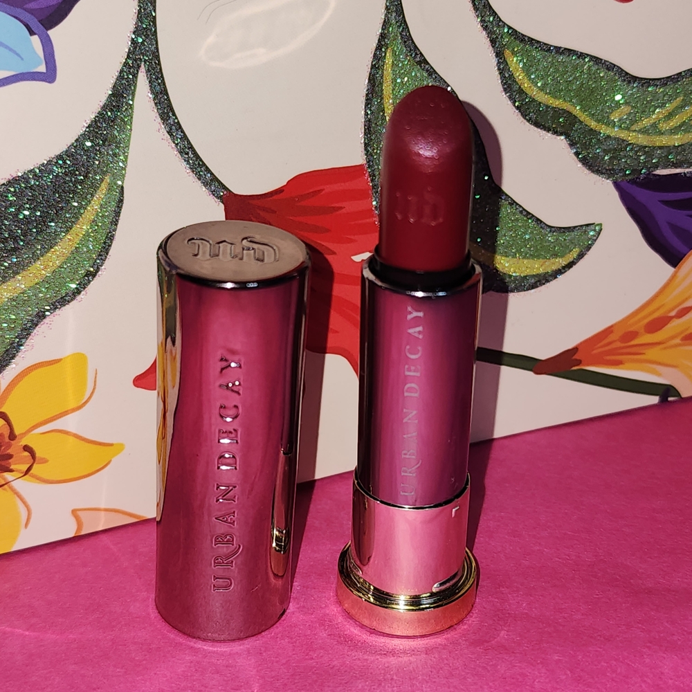 URBAN DECAY LIPSTICK GASH CREAM Rare/Discontinued